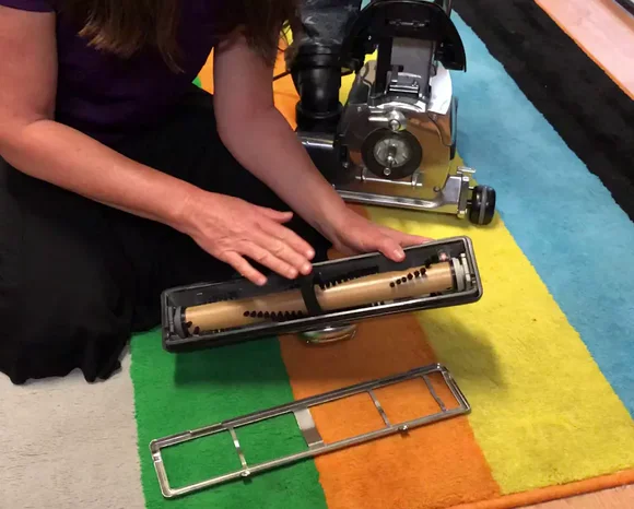 Changing a Kirby brush belt, the video